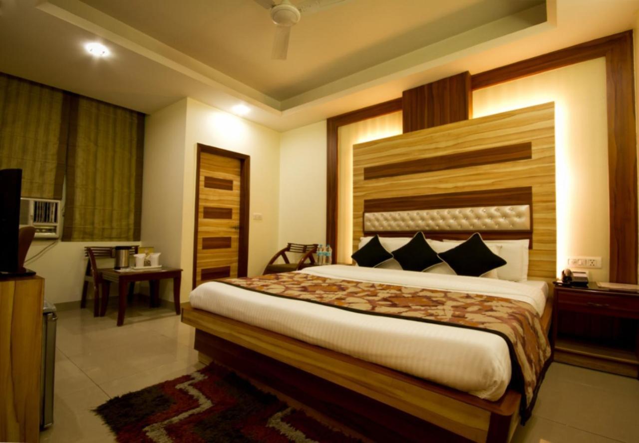 The Aster Karol Bagh Homely Atmosphere New Delhi Exterior photo