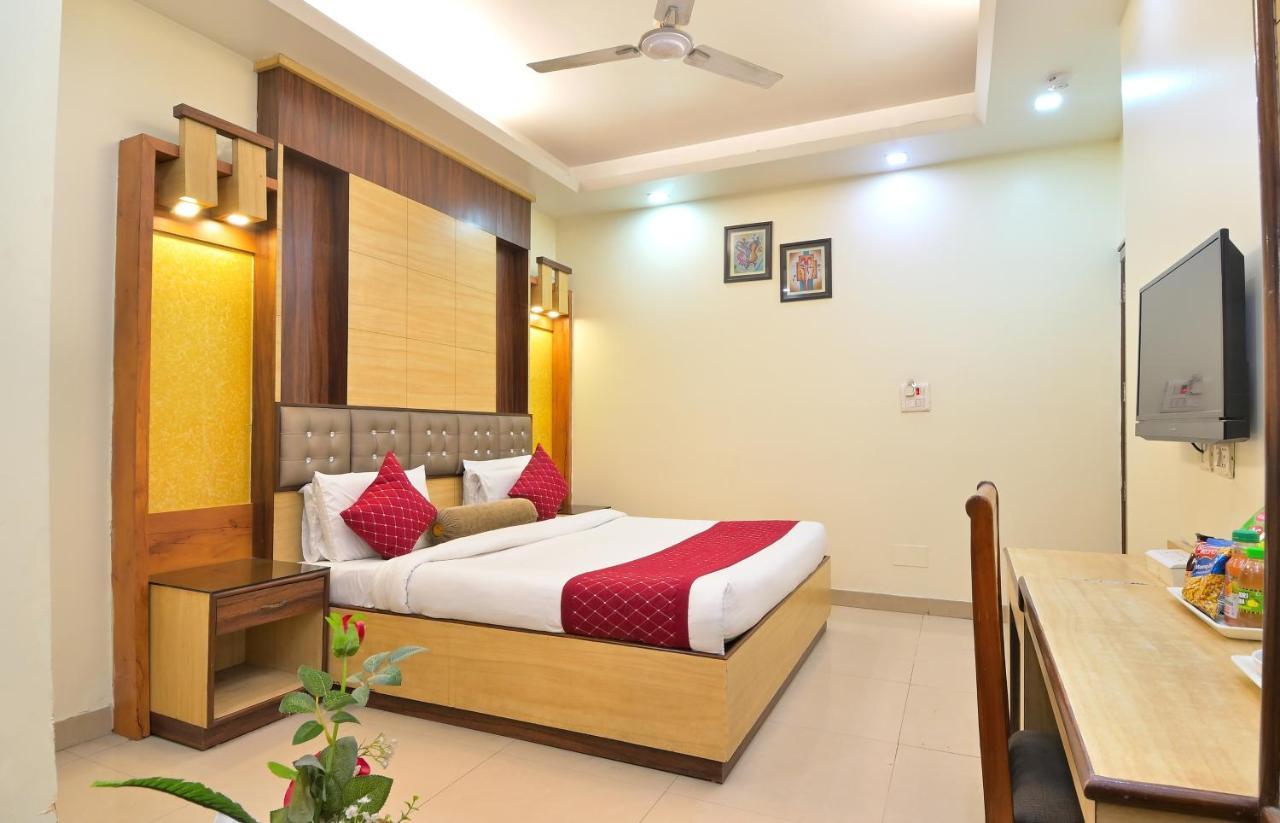 The Aster Karol Bagh Homely Atmosphere New Delhi Exterior photo