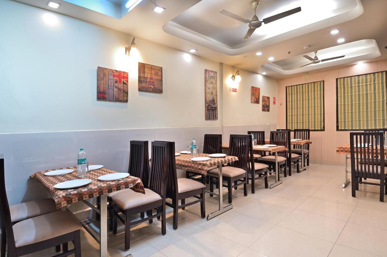 The Aster Karol Bagh Homely Atmosphere New Delhi Exterior photo